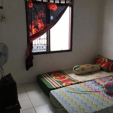 Tambak Bayan Guesthouse Kejayan Exterior foto